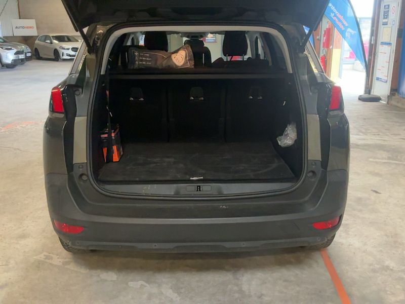 Peugeot 5008 1.2 PureTech Allure 2020 – снимка 15