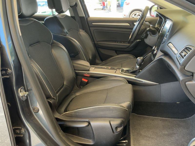 Renault Megane 1.3 TCe BOSE-Edition 2019 – снимка 16
