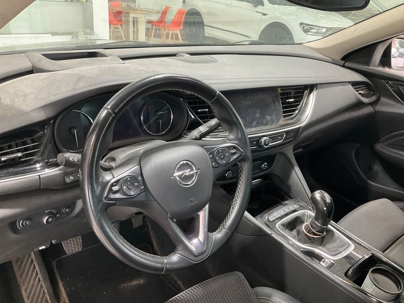 Opel Insignia Grand Sport 1.5 SIDI Turbo INNOVATION 2018 – снимка 23