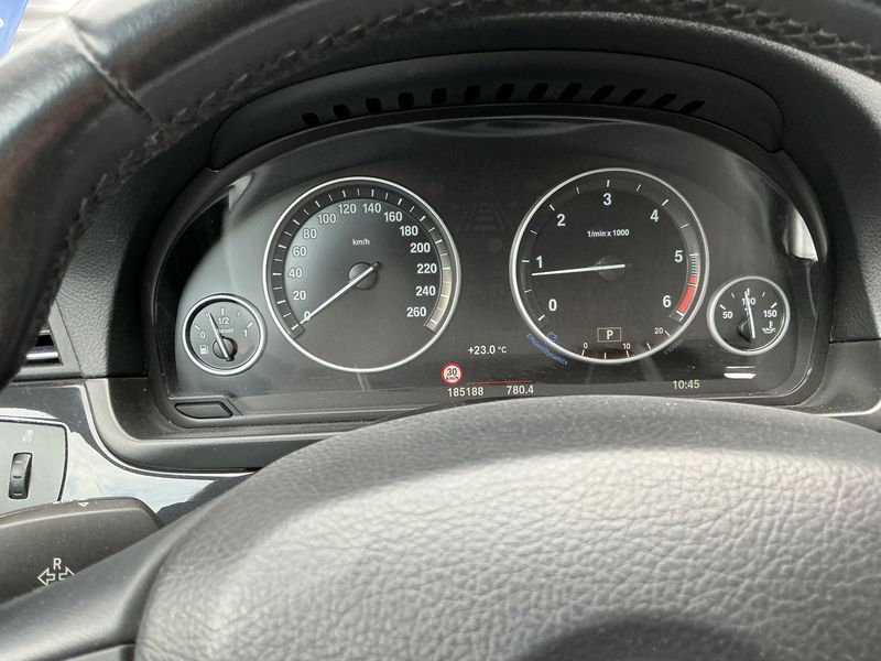 BMW 5er 520d 2015 – снимка 13