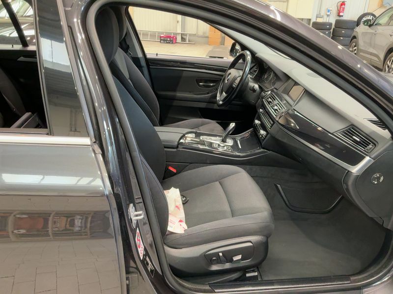BMW 5er 520d 2015 – снимка 11