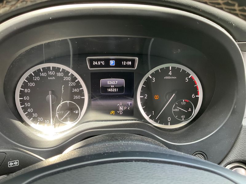 Infiniti Q30 2.2 Diesel Sport Tech AWD 2019 – снимка 18