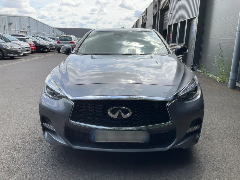 Infiniti Q30 2.2 Diesel Sport Tech AWD 2019 – снимка 14