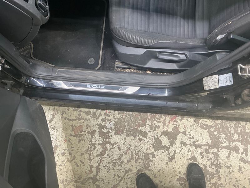 Volkswagen Golf VII 1.6 TDI Cup BlueMotion Tech 2015 – снимка на щета 47