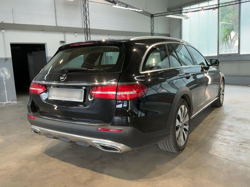 Mercedes-Benz E-Klasse All-Terrain E 400 d T 4Matic 2019 – снимка 8