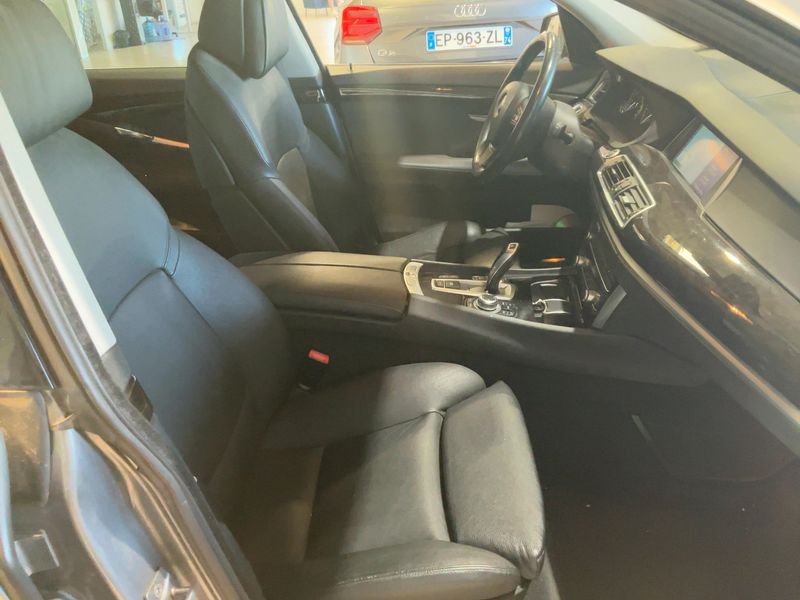 BMW 5er 530d GT xDrive 2011 – снимка 16