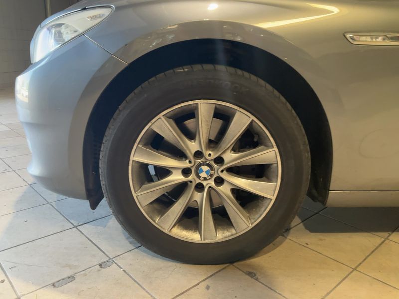BMW 5er 530d GT xDrive 2011 – снимка 3