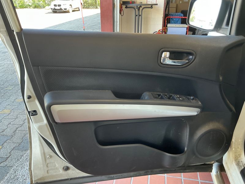Nissan X-Trail 2.0 dCi LE 4x4 2011 – снимка 27