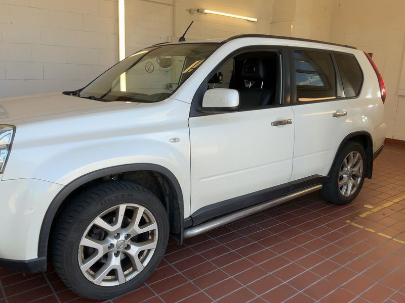 Nissan X-Trail 2.0 dCi LE 4x4 2011 – снимка 2