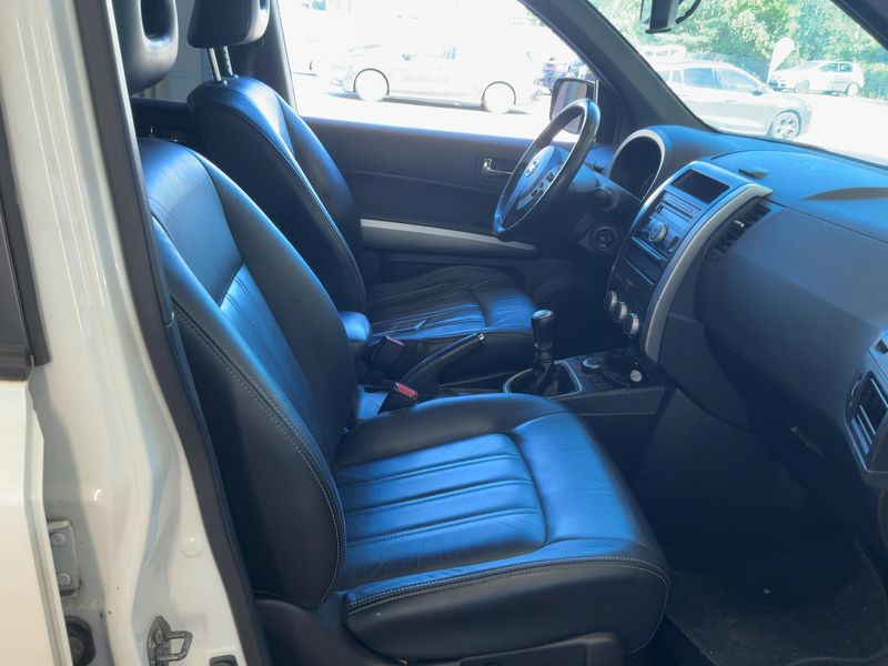 Nissan X-Trail 2.0 dCi LE 4x4 2011 – снимка 17