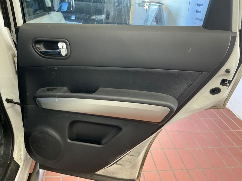 Nissan X-Trail 2.0 dCi LE 4x4 2011 – снимка 29