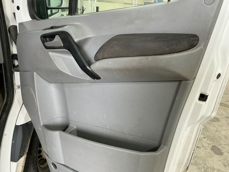 Volkswagen Crafter 2.0 TDI Kasten 35 mittlerer Radstand EcoProfi 2014 – снимка 38