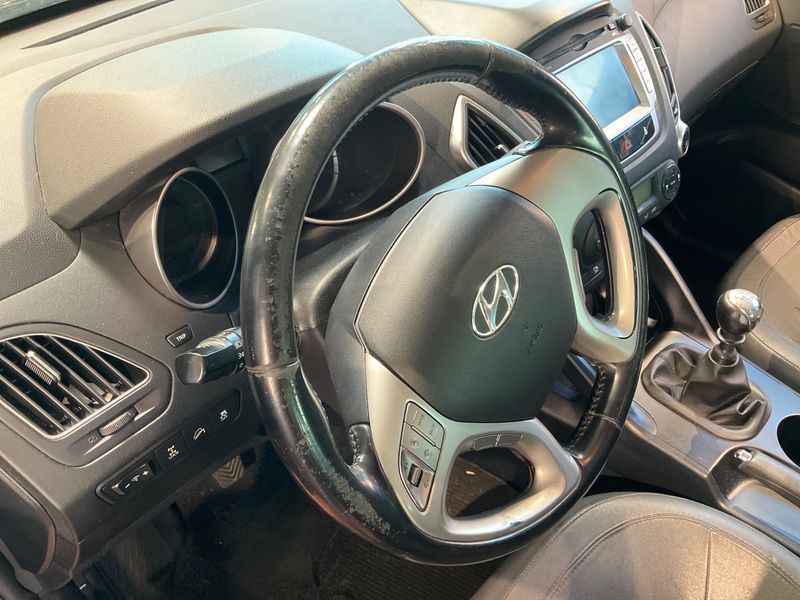 Hyundai ix35 2.0 CRDi Comfort AWD 2013 – снимка 27