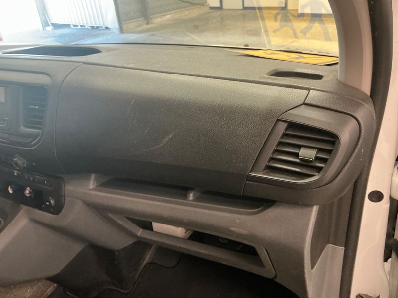 Toyota ProAce Verso 1.5 D-4D L1 Dynamic 2021 – снимка 29