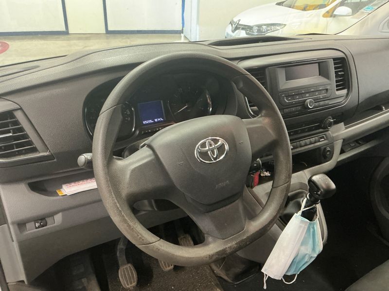 Toyota ProAce Verso 1.5 D-4D L1 Dynamic 2021 – снимка 31