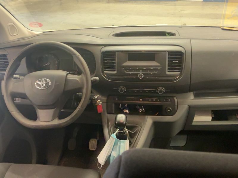 Toyota ProAce Verso 1.5 D-4D L1 Dynamic 2021 – снимка 17