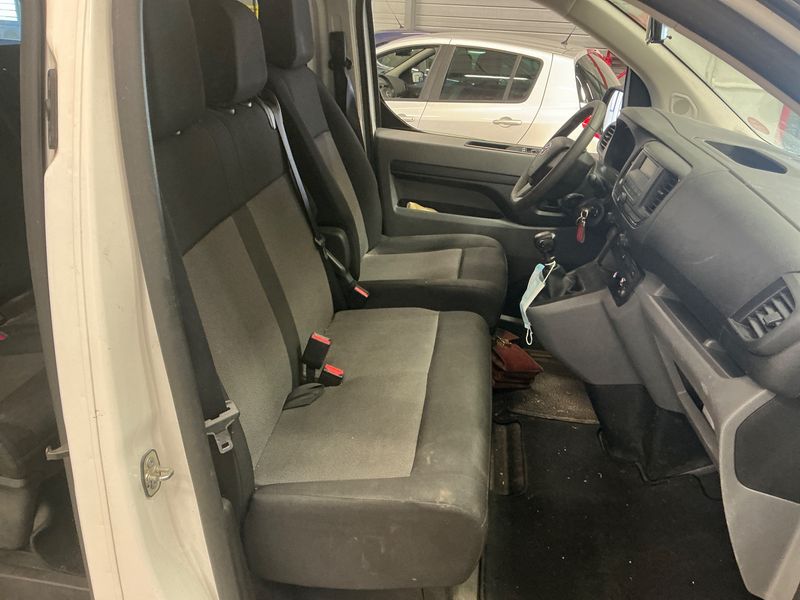 Toyota ProAce Verso 1.5 D-4D L1 Dynamic 2021 – снимка 37