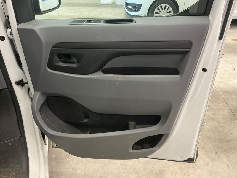 Toyota ProAce Verso 1.5 D-4D L1 Dynamic 2021 – снимка 36