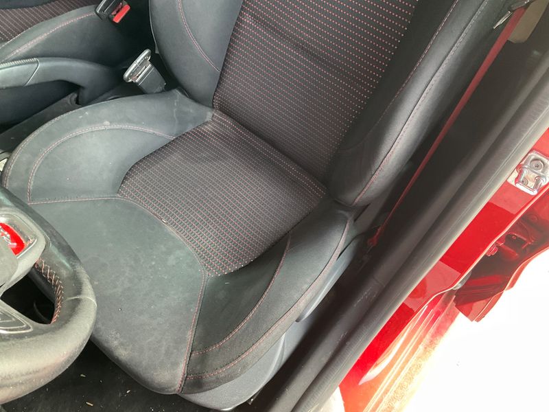 Renault Clio 1.6 Turbo Renault Sport 2014 – снимка 29