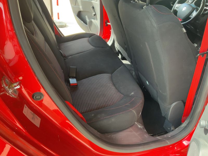 Renault Clio 1.6 Turbo Renault Sport 2014 – снимка 19