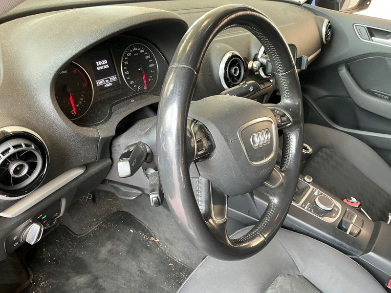 Audi A3 Limousine 1.6 TDI Attraction 2014 – снимка 29