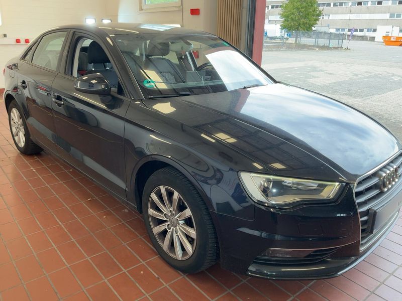 Audi A3 Limousine 1.6 TDI Attraction 2014 – снимка 12