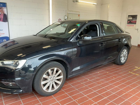 Audi A3 Limousine 1.6 TDI Attraction 2014 – снимка 2