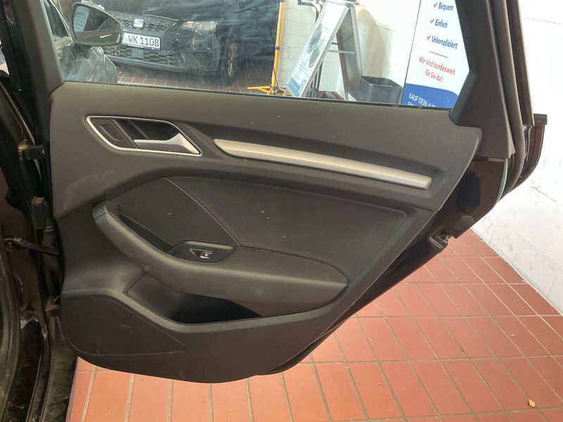 Audi A3 Limousine 1.6 TDI Attraction 2014 – снимка 33