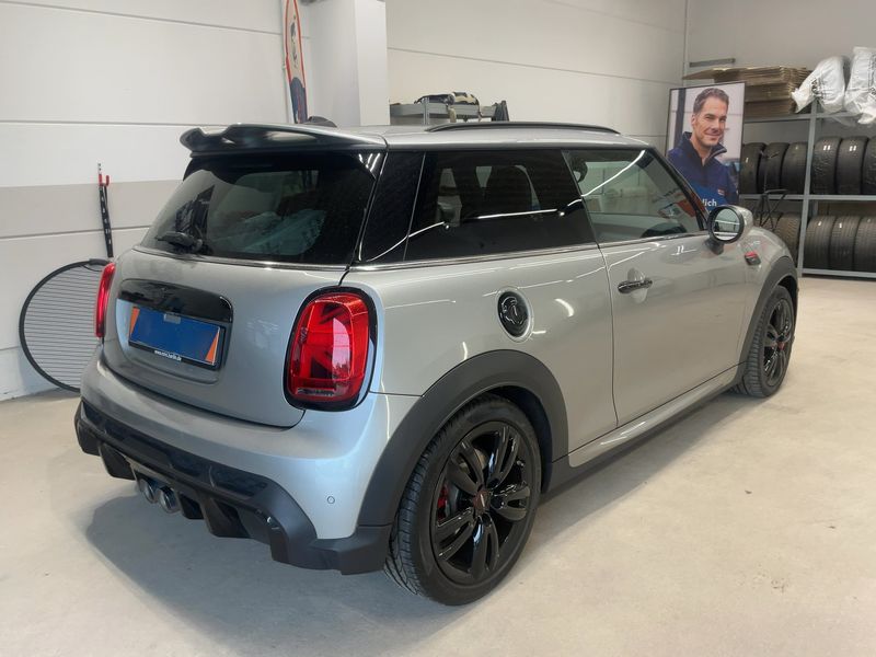 MINI John Cooper Works Trim 2023 – снимка 8
