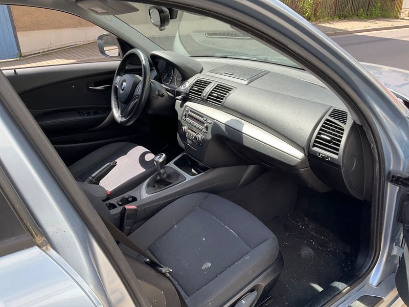 BMW 1er 118i 2010 – снимка 3