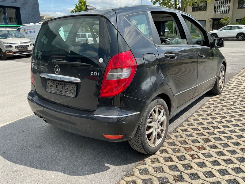 Mercedes-Benz A-Klasse A 180 CDI Avantgarde 2009 – снимка 2