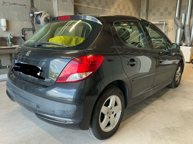 Peugeot 207 1.4 VTi Tendance 2010 – снимка 2