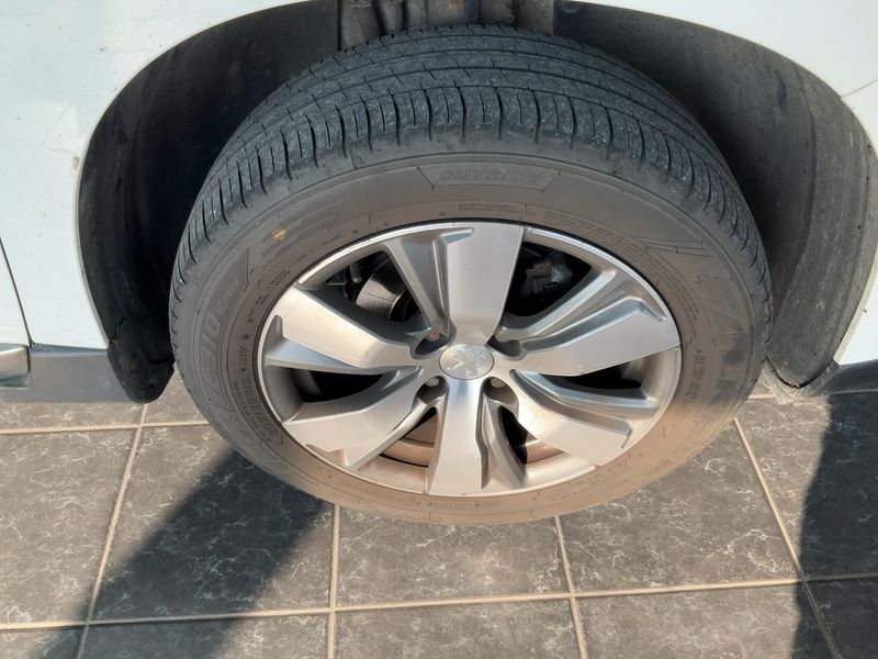 Peugeot 2008 1.6 e-HDi Allure 2014 – снимка 11