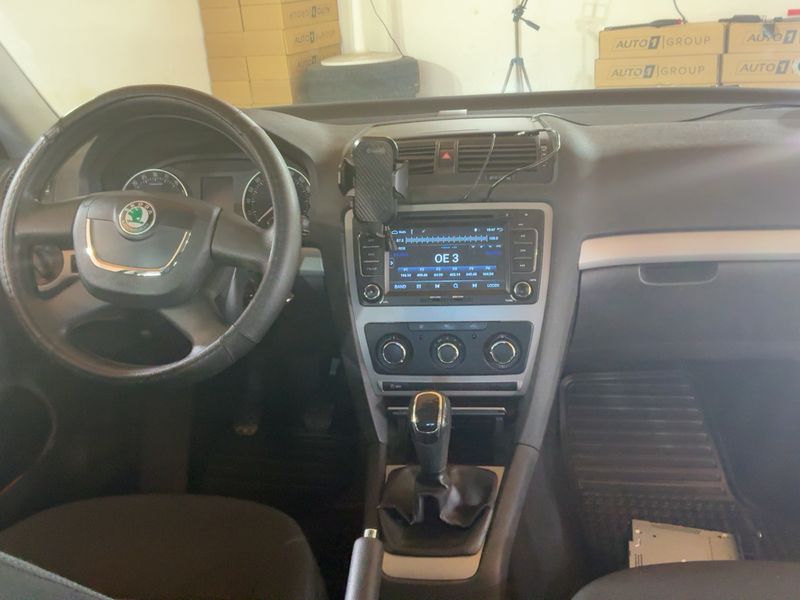Skoda Octavia 1.6 TDI Ambition 2012 – снимка 18