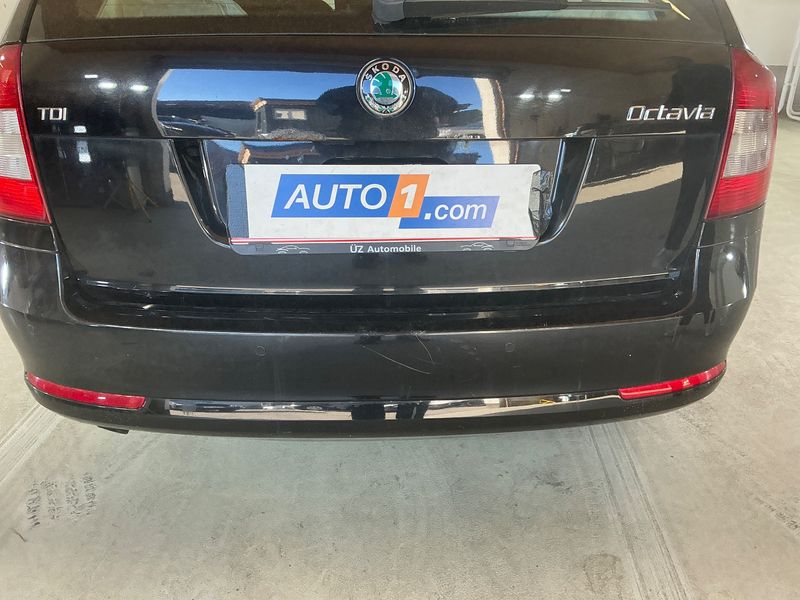 Skoda Octavia 1.6 TDI Ambition 2012 – снимка 44