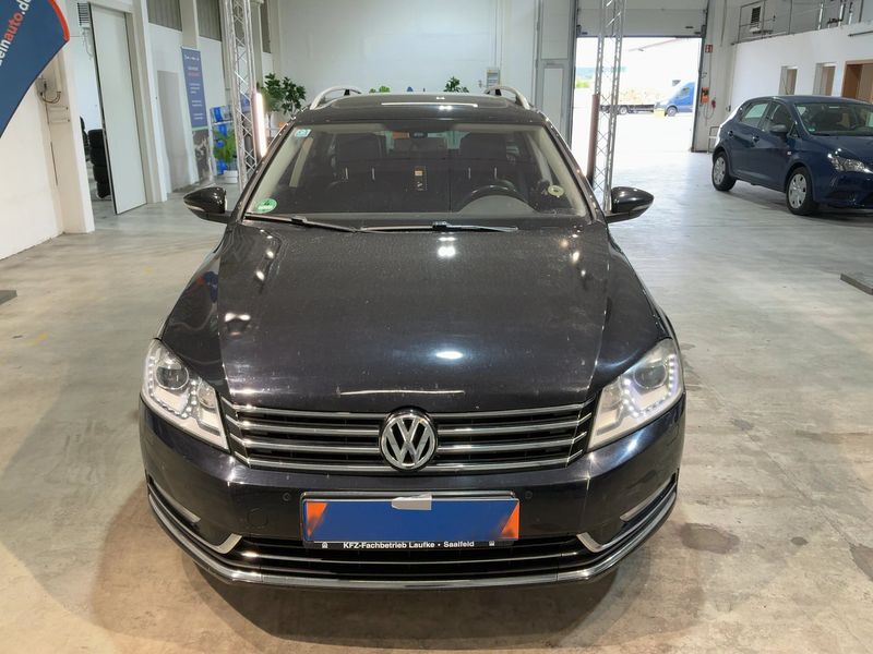 Volkswagen Passat 1.6 TDI Highline BlueMotion Tech 2011 – снимка 14