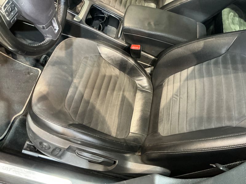 Volkswagen Passat 1.6 TDI Highline BlueMotion Tech 2011 – снимка 36