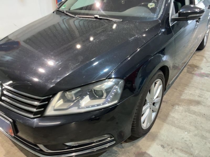 Volkswagen Passat 1.6 TDI Highline BlueMotion Tech 2011 – снимка 2