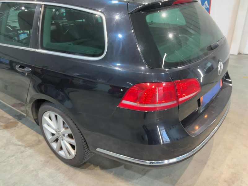 Volkswagen Passat 1.6 TDI Highline BlueMotion Tech 2011 – снимка 6