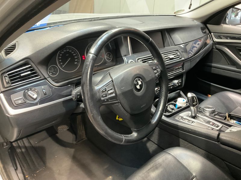 BMW 5er 525d 2014 – снимка 27