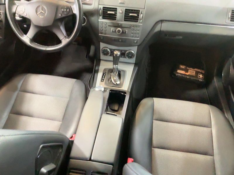 Mercedes-Benz C-Klasse C 180 CGI T BlueEfficiency Avantgarde 2011 – снимка 18