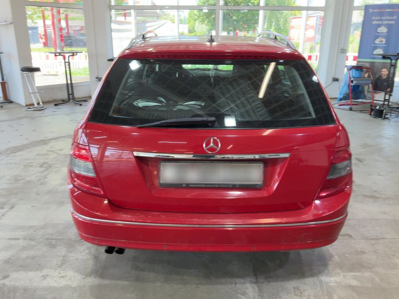 Mercedes-Benz C-Klasse C 180 CGI T BlueEfficiency Avantgarde 2011 – снимка 7