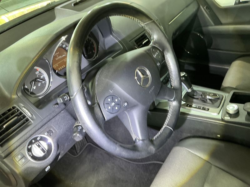 Mercedes-Benz C-Klasse C 180 CGI T BlueEfficiency Avantgarde 2011 – снимка 26
