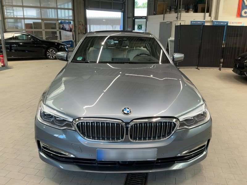 BMW 5er 530d xDrive Luxury Line 2017 – снимка 9