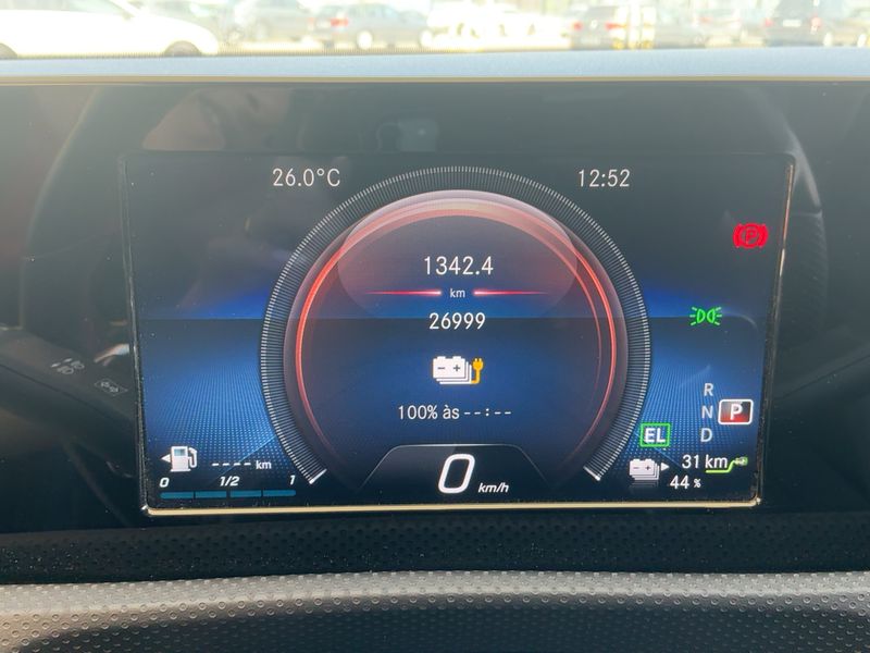 Mercedes-Benz A-Klasse A 250e AMG Line 2022 – снимка 18