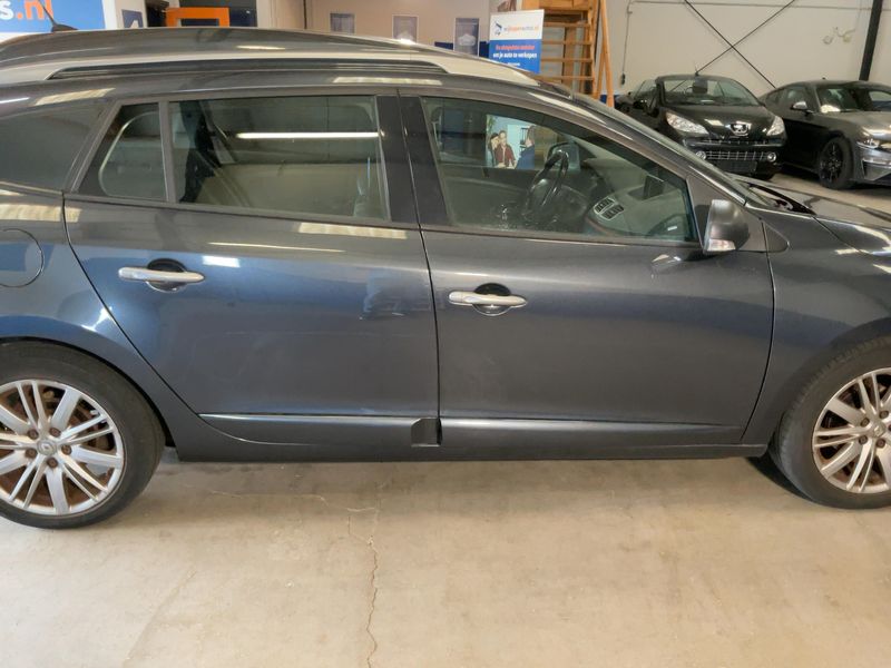 Renault Megane 1.5 dCi Dynamique 2012 – снимка 10
