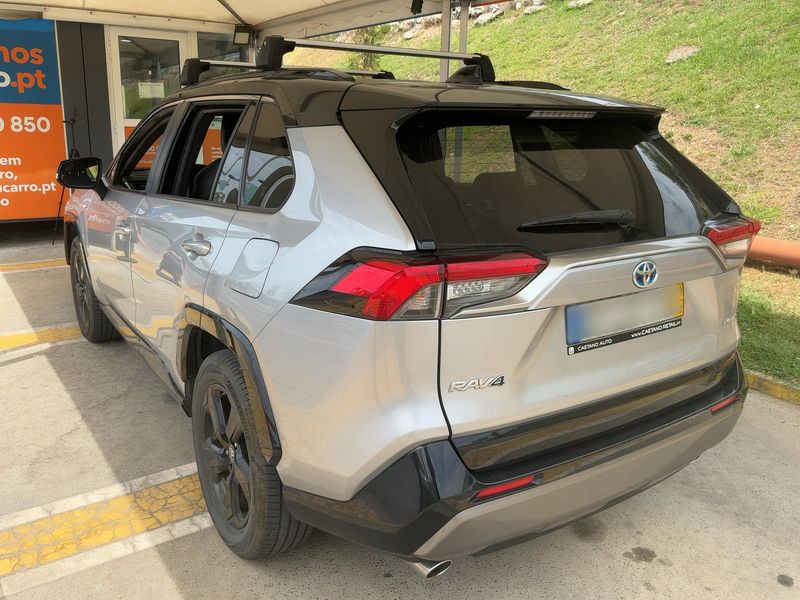 Toyota RAV 4 2.5 Hybrid 4x2 Black Edition 2019 – снимка 6