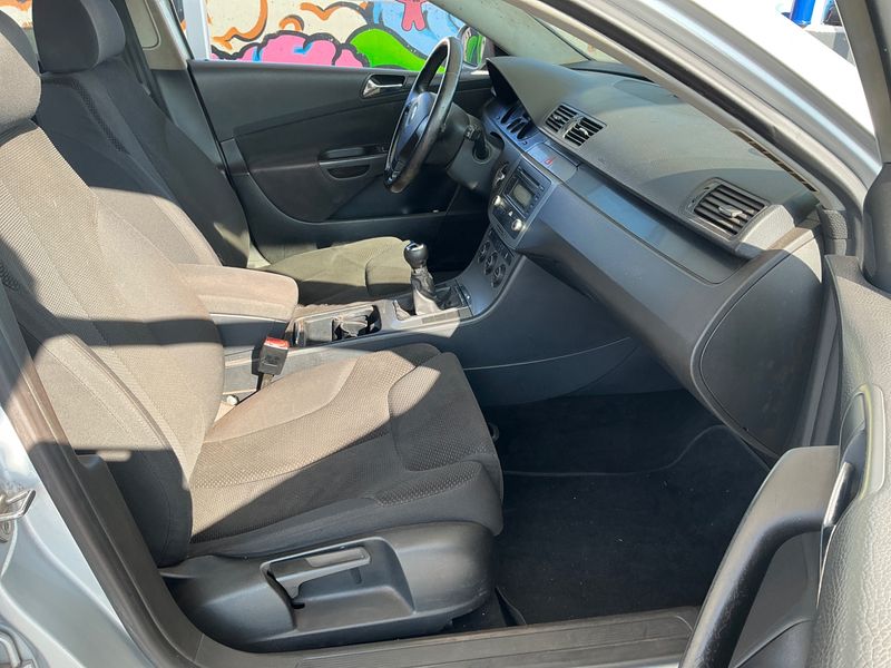 Volkswagen Passat 2.0 TDI Advance 2006 – снимка 3