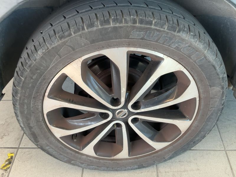 Nissan Qashqai 1.5 Turbodiesel Tekna 2013 – снимка 9