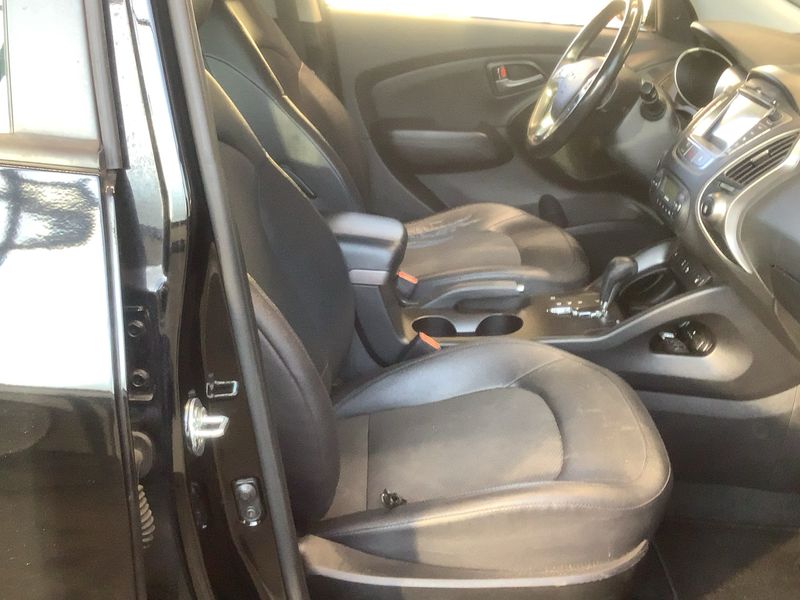 Hyundai ix35 2.0 CRDi Trend AWD 2014 – снимка 17